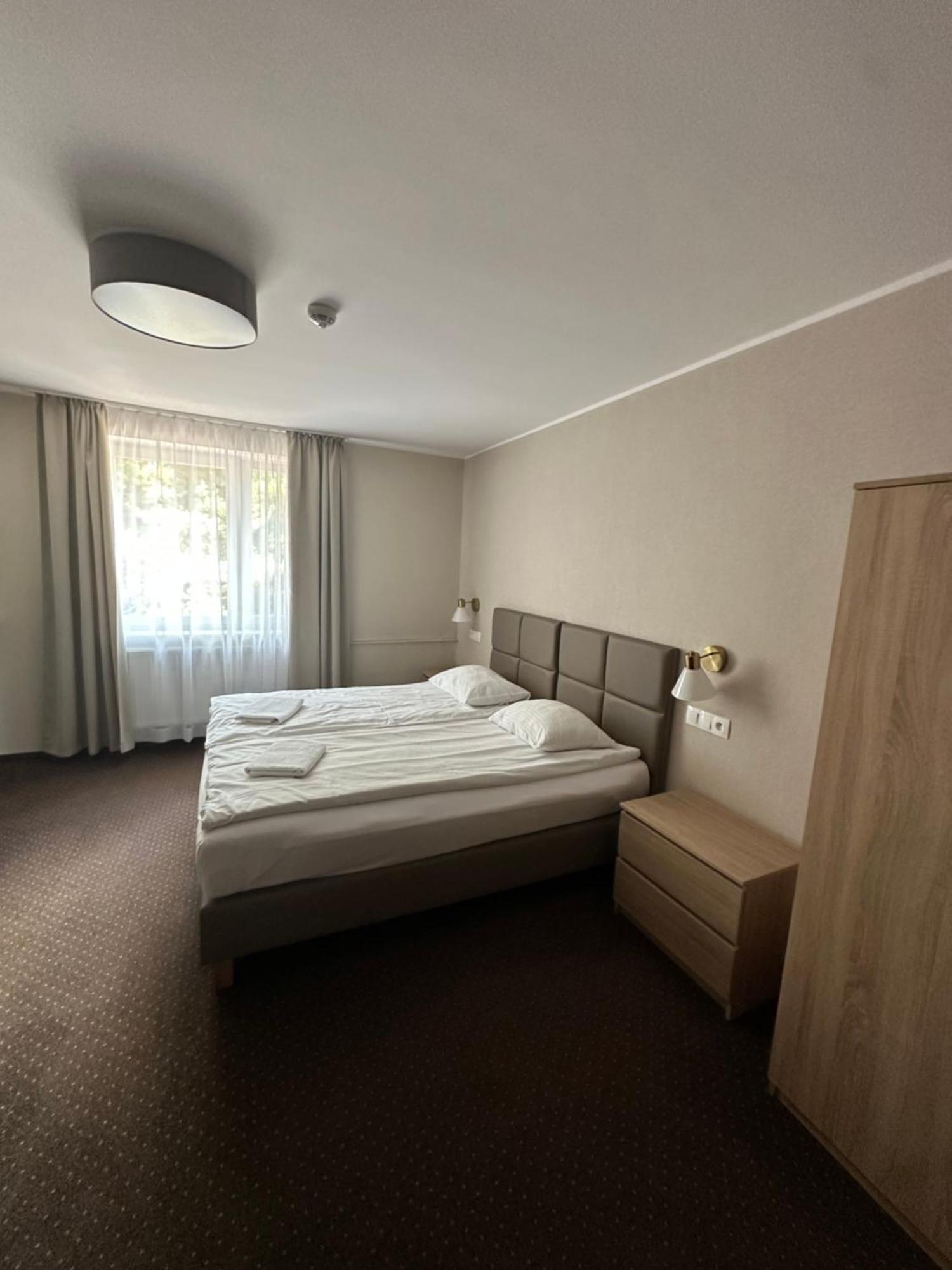 Double Room,1739725140:JPEG